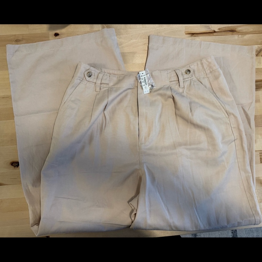 Brand new women’s Maxwell Harlow Cream Pants